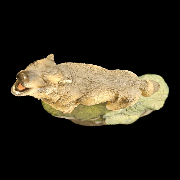 Cry of the Canyons Wolf Figurine 1994 Princeton Gallery Howling Wolf Resin Statu - Picture 5 of 6
